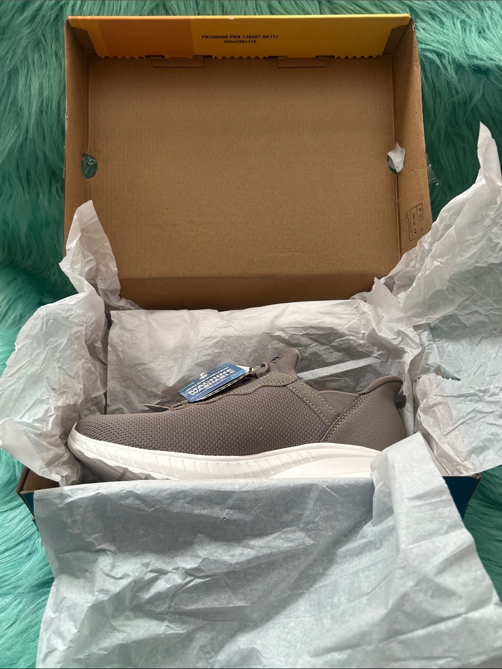 NIB Skechers Bobs Sport Hands Free Slip-Ins with Memory Foam size 8 Taupe - Picture 7 of 8